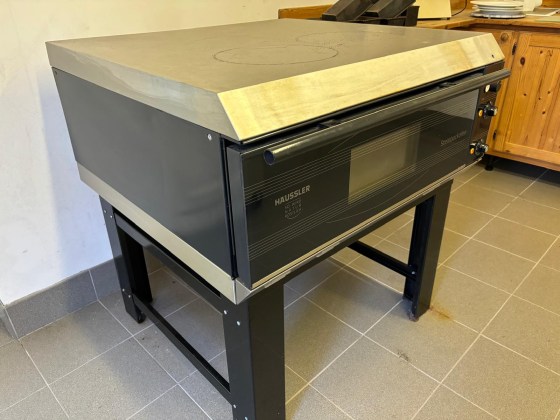 Haussler Stone Oven Pic 02